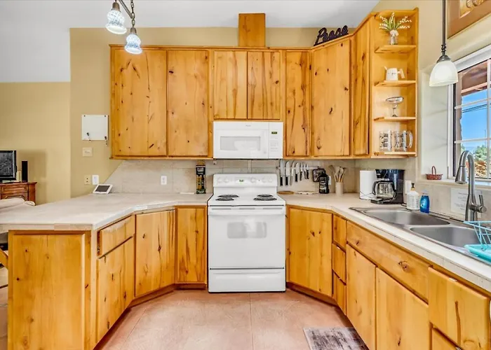 Near Mercado & Downtown - Pet Friendly - Private * Tucson