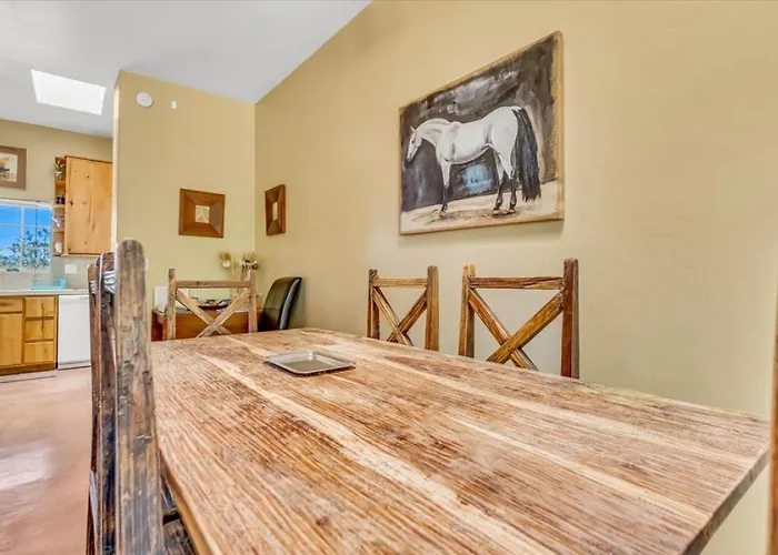 Near Mercado & Downtown - Pet Friendly - Private Tucson
