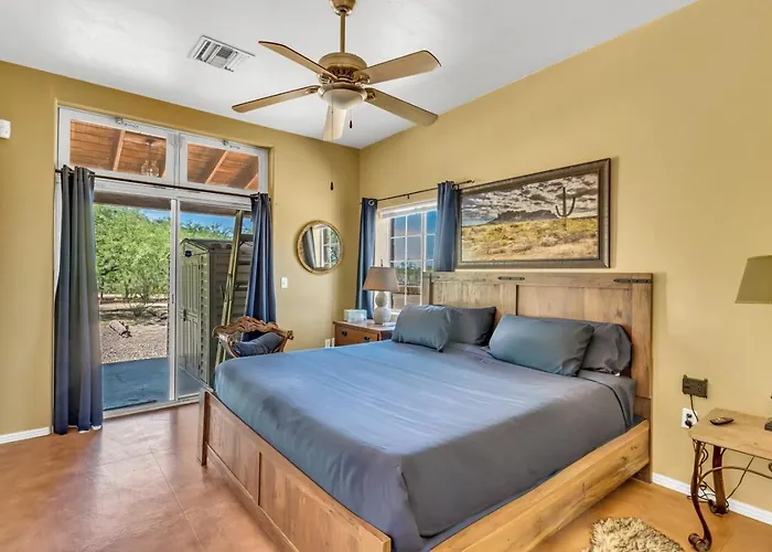Near Mercado & Downtown - Pet Friendly - Private