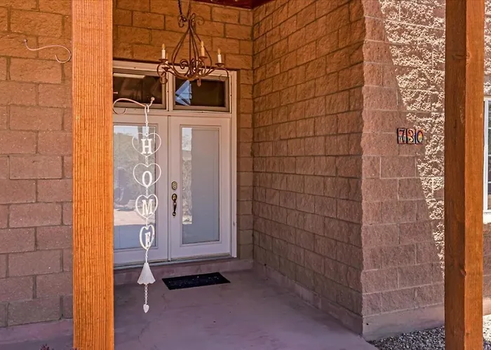 Near Mercado & Downtown - Pet Friendly - Private *