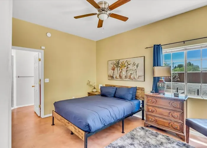 Holiday home Near Mercado & Downtown - Pet Friendly - Private Tucson