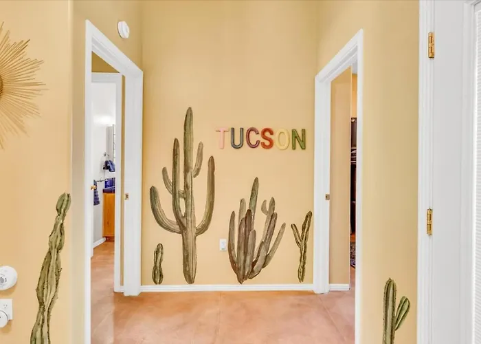 Near Mercado & Downtown - Pet Friendly - Private Holiday home Tucson